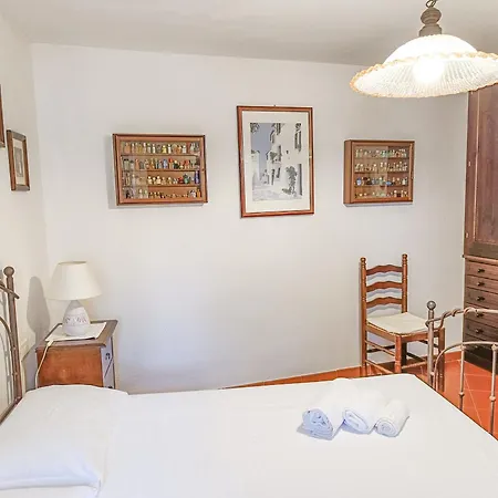 Alice E Silvia - Apartment